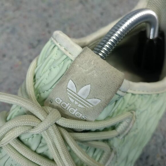 Adidas Tubular Shadow Womens Size 10 Running Shoes Linen Green BB8867 Sneaker - Picture 6 of 10
